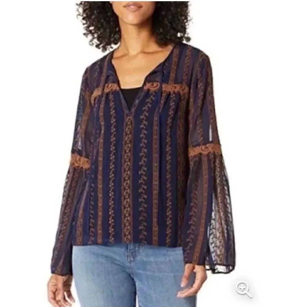 BCBGMaxAzria Navy Embroidered Top Size Small